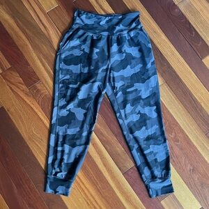 Old Navy Camouflage Joggers